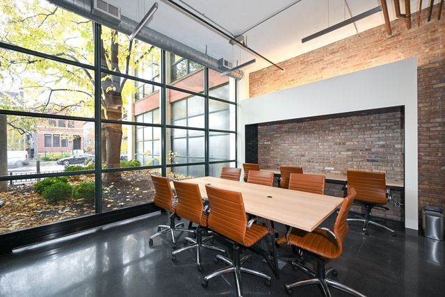 1800 W Roscoe Street 316, Chicago, IL 60657