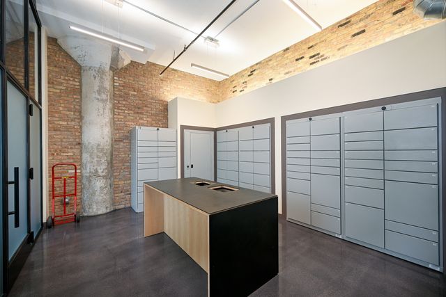 1800 W Roscoe Street 316, Chicago, IL 60657