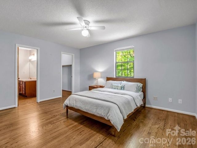 122 Birchwood Drive, Hendersonville, NC 28739