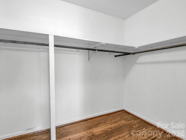 122 Birchwood Drive, Hendersonville, NC 28739