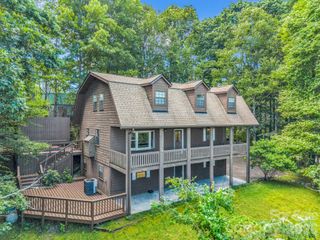122 Birchwood Drive, Hendersonville, NC 28739