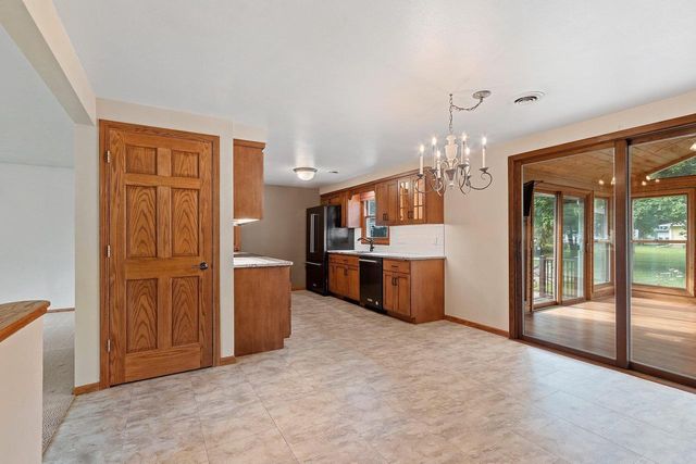 1203 VALLEY VIEW ROAD, Green Bay, WI 54304