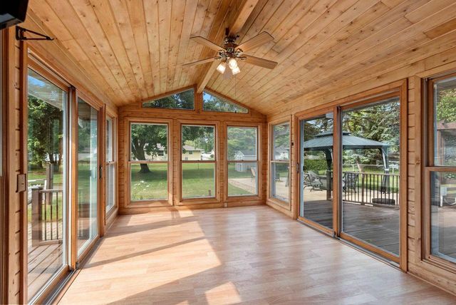 1203 VALLEY VIEW ROAD, Green Bay, WI 54304