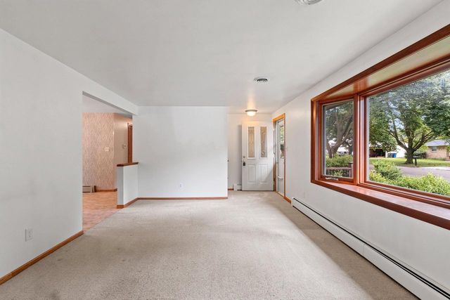 1203 VALLEY VIEW ROAD, Green Bay, WI 54304