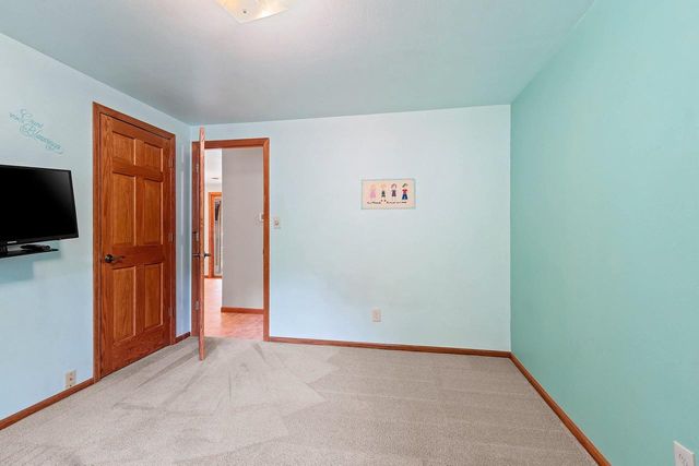1203 VALLEY VIEW ROAD, Green Bay, WI 54304