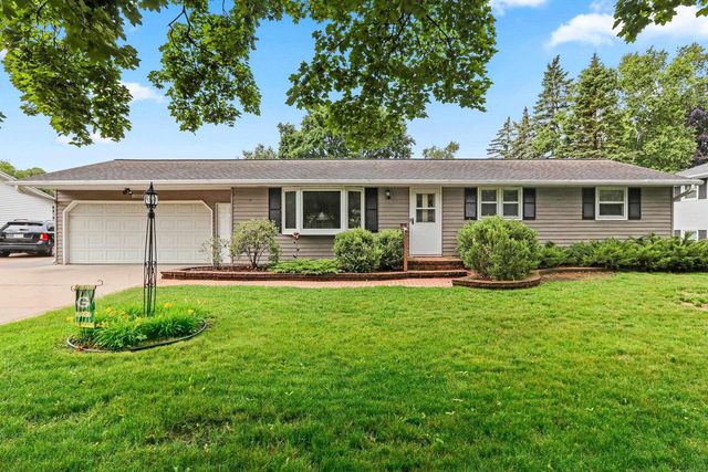 1203 VALLEY VIEW ROAD, Green Bay, WI 54304