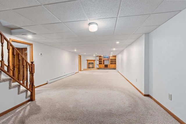 1203 VALLEY VIEW ROAD, Green Bay, WI 54304