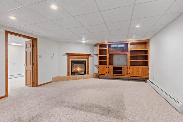 1203 VALLEY VIEW ROAD, Green Bay, WI 54304