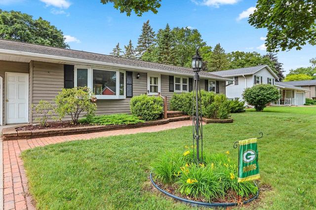 1203 VALLEY VIEW ROAD, Green Bay, WI 54304