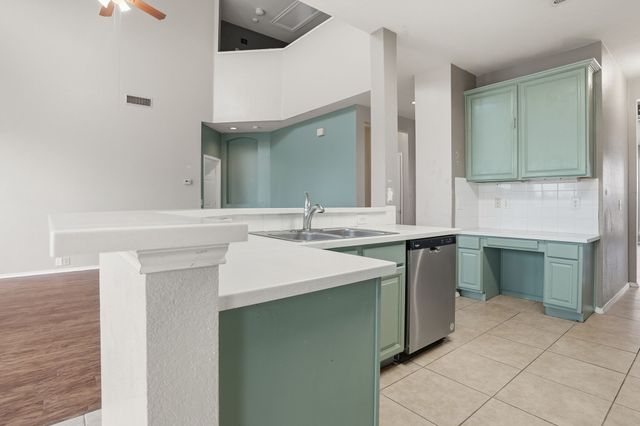 4008 Double Oak Drive, Bedford, TX 76021