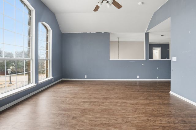 4008 Double Oak Drive, Bedford, TX 76021