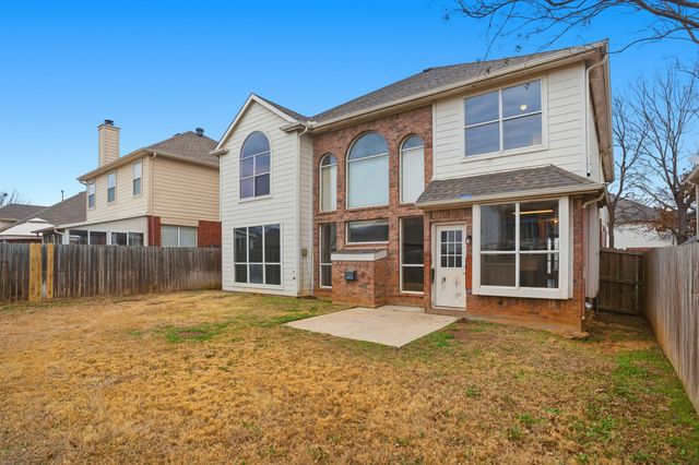 4008 Double Oak Drive, Bedford, TX 76021