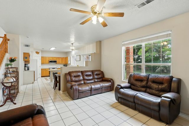 1401 CERRO CRESTADO Drive NW, Los Lunas, NM 87031