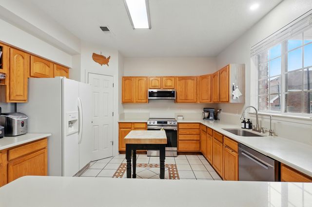 1401 CERRO CRESTADO Drive NW, Los Lunas, NM 87031