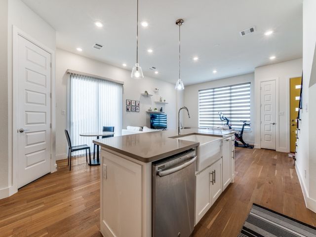 7832 Verona Place, Dallas, TX 75231