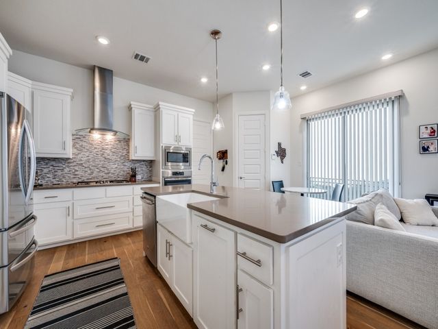 7832 Verona Place, Dallas, TX 75231