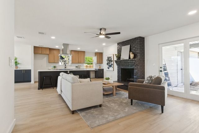430 Worcester Way, Richardson, TX 75080