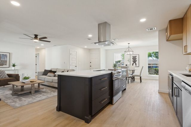 430 Worcester Way, Richardson, TX 75080