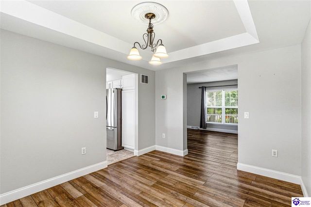 20 Oxmoor Drive, Elizabethtown, KY 42701