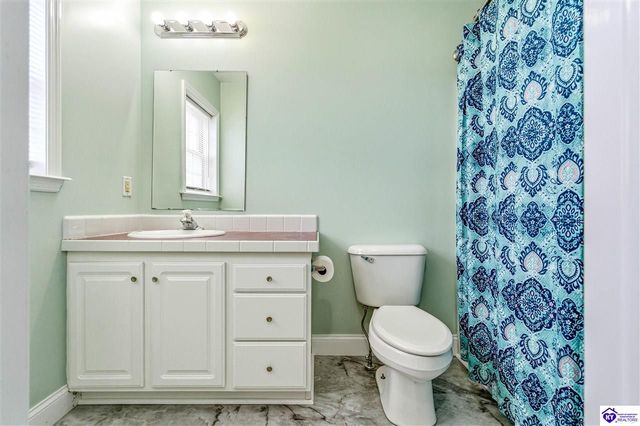 20 Oxmoor Drive, Elizabethtown, KY 42701