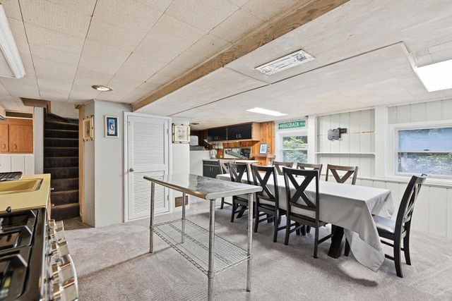 5725 E Peninsula DRIVE, Waterford, WI 53185