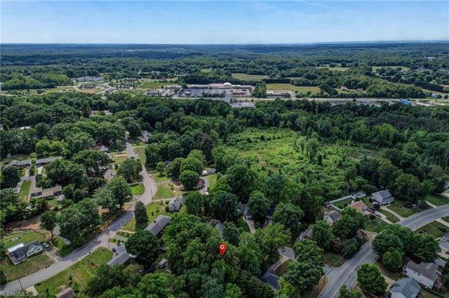 2003 Stratford Place, Reidsville, NC 27320