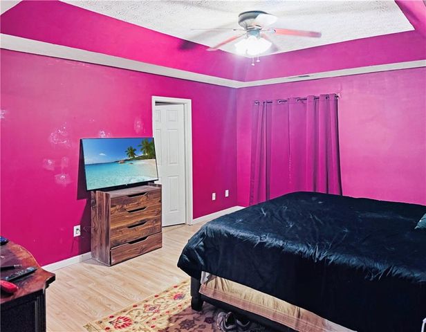 515 Rock Lake View, Atlanta, GA 30349