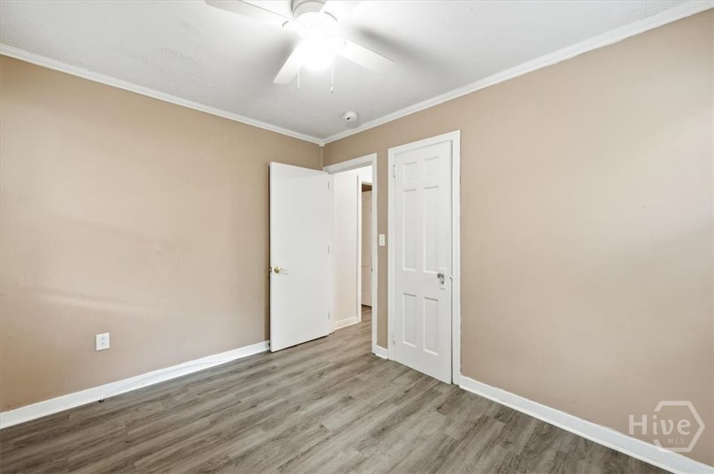 Image 11 of property listing at 2123 Utah Street, Savannah, GA 31404