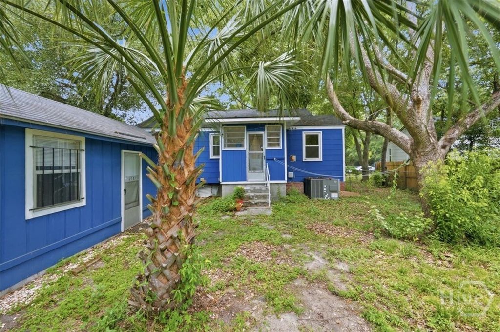 Image 18 of property listing at 2123 Utah Street, Savannah, GA 31404
