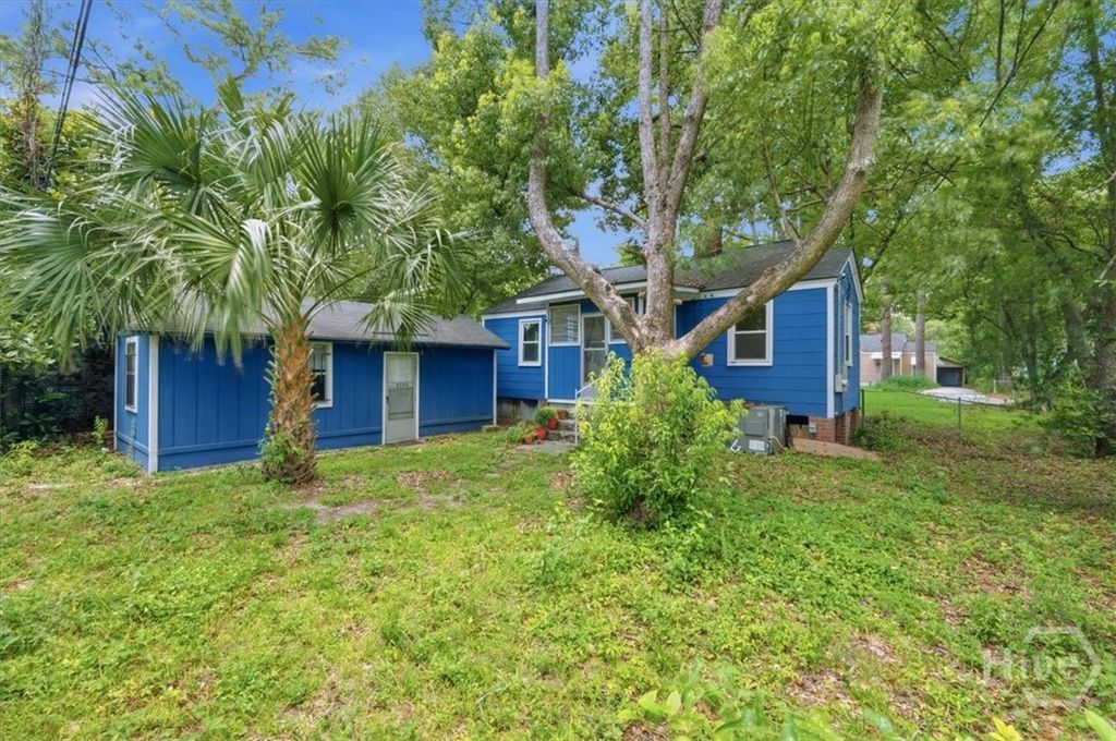 Image 19 of property listing at 2123 Utah Street, Savannah, GA 31404