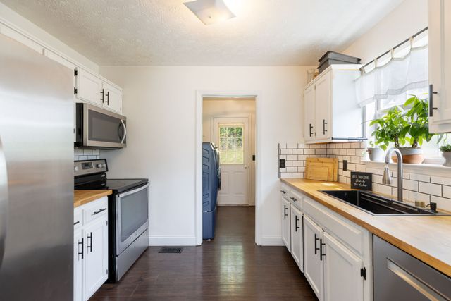 402 Wilson St, Springfield, TN 37172
