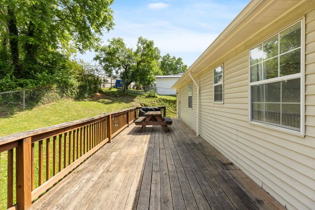 402 Wilson St, Springfield, TN 37172