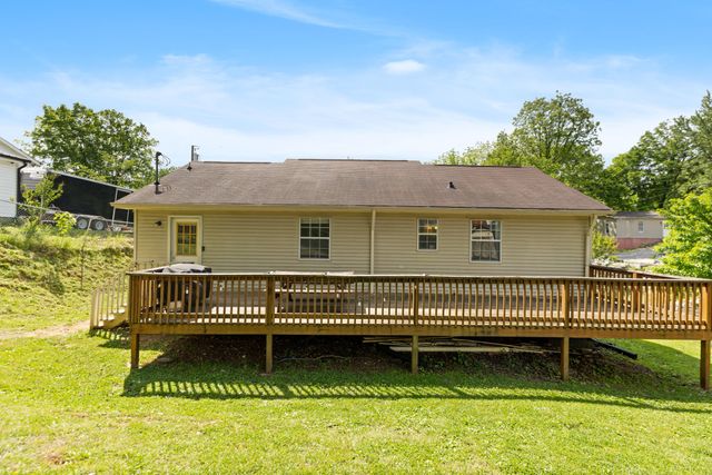 402 Wilson St, Springfield, TN 37172