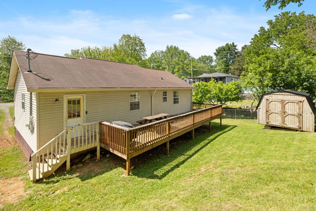 402 Wilson St, Springfield, TN 37172