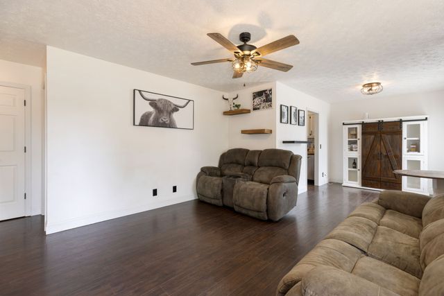 402 Wilson St, Springfield, TN 37172
