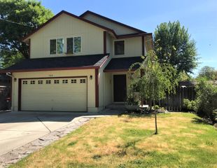 719 Newtown Street, Medford, OR 97501
