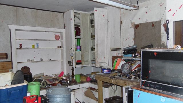 611 Adams Avenue, Morton, WA 98356