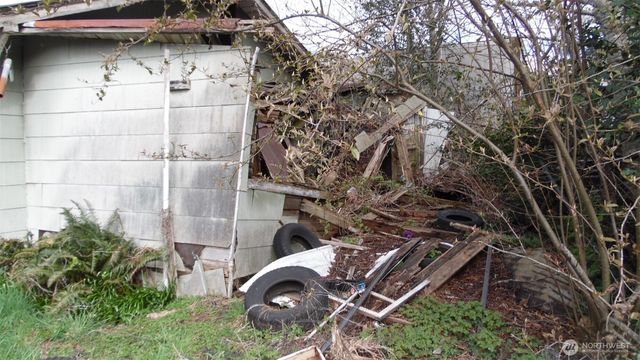 611 Adams Avenue, Morton, WA 98356