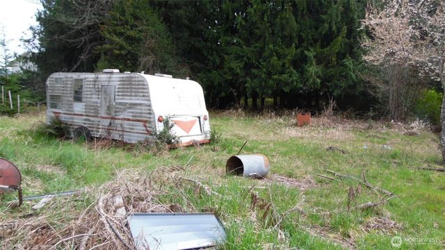 611 Adams Avenue, Morton, WA 98356