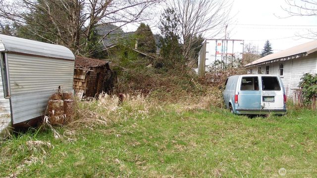 611 Adams Avenue, Morton, WA 98356