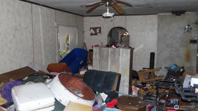 611 Adams Avenue, Morton, WA 98356