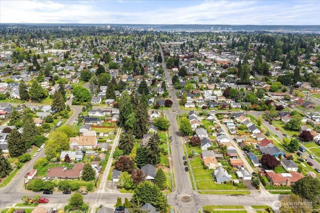 6134 S D Street, Tacoma, WA 98408