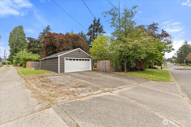 6134 S D Street, Tacoma, WA 98408