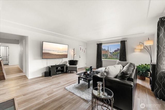 6134 S D Street, Tacoma, WA 98408