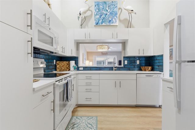 9320 CLUBSIDE CIRCLE S 2310, Sarasota, FL 34238