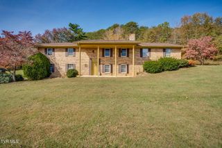 402 Cherokee Lane, Rogersville, TN 37857