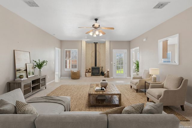 155 Guadalupe Ranch, Seguin, TX 78155