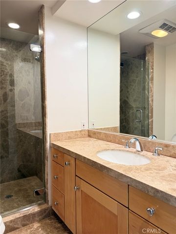 2323 S Beverly Glen 8, Los Angeles, CA 90064