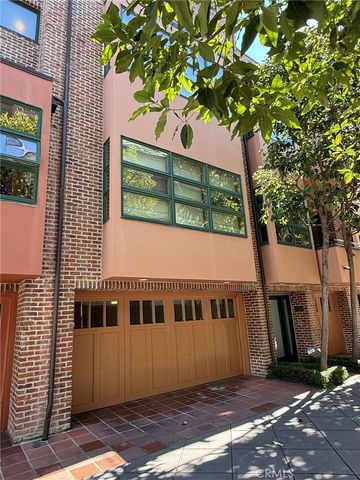 2323 S Beverly Glen 8, Los Angeles, CA 90064