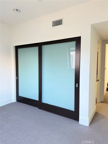 2323 S Beverly Glen 8, Los Angeles, CA 90064